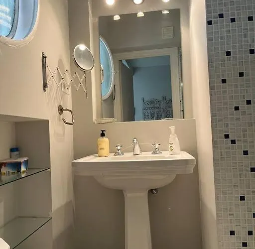 Center Ricardo Soriano 6 Persons - At 250 M